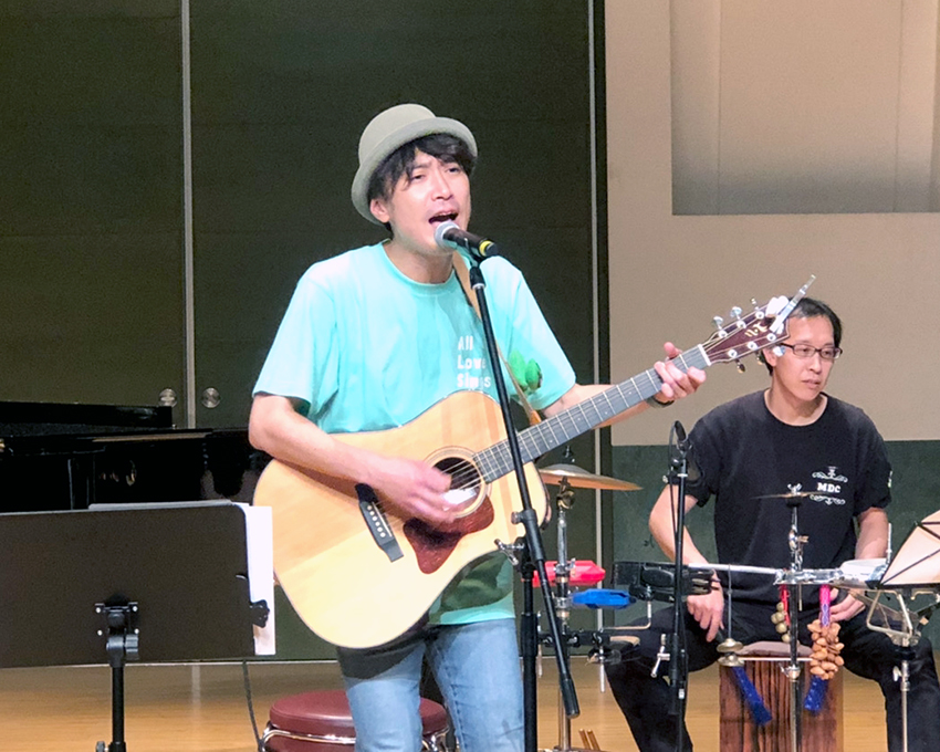 石川さんにとってギターは分身のような存在
